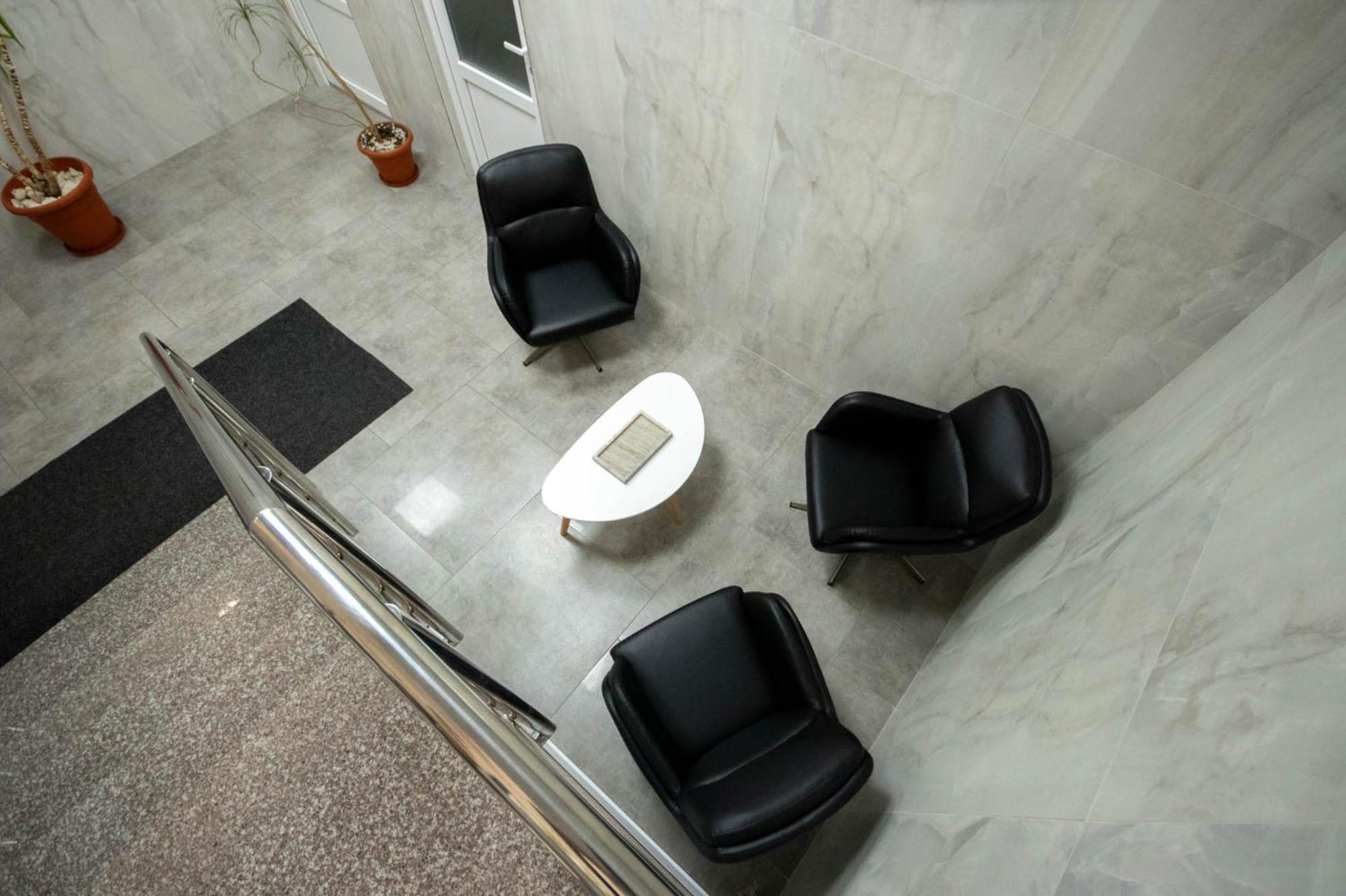 Astar Apartments - Executive Рэдэуци Экстерьер фото